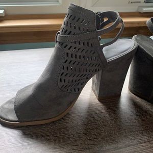 American Eagle high heels